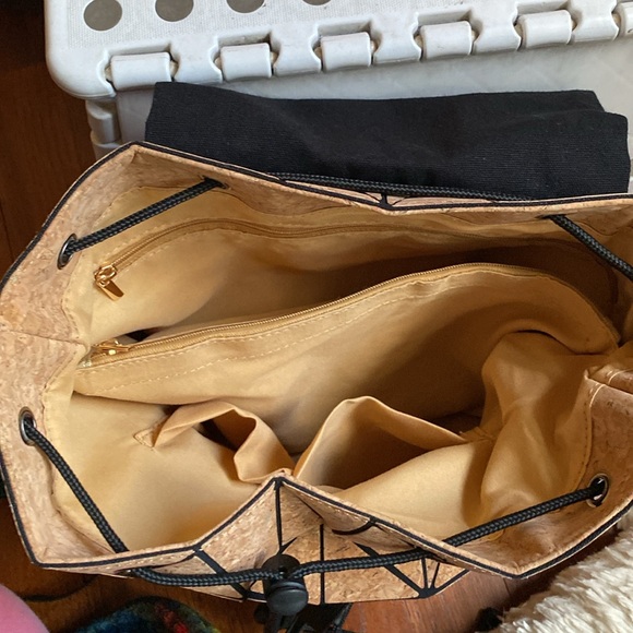 Real Cork Backpack NWOT - Picture 5 of 8